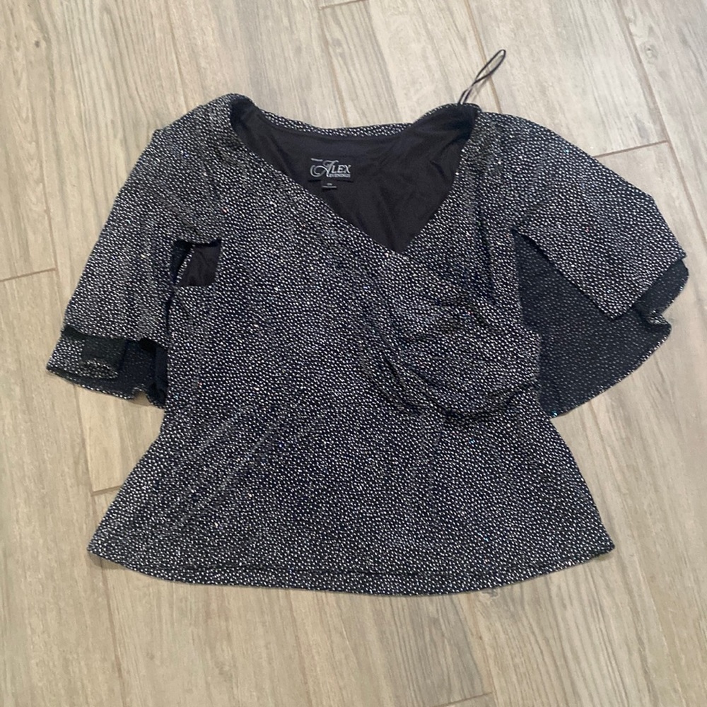 New no tags. Sparkly formal top